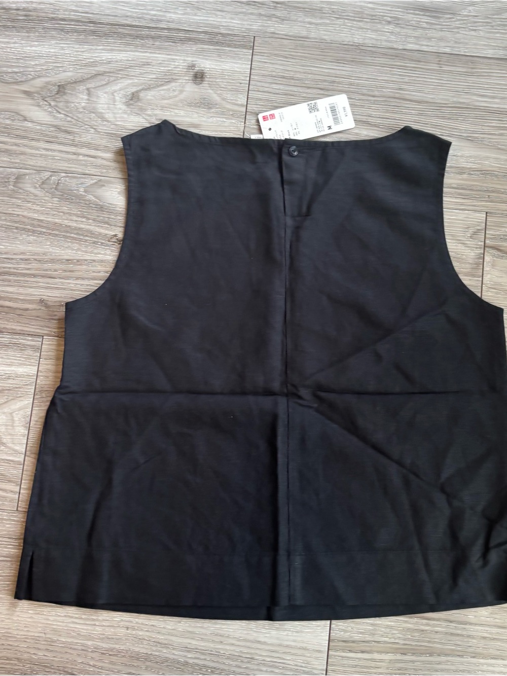 NEW WITH TAGS ON - Uniqlo Linen Blend Blouse - Black (Purchased in Japan) - Picture 3 of 3